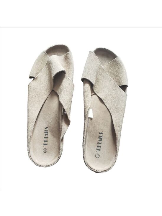 Details Shoes - Suede Sandals